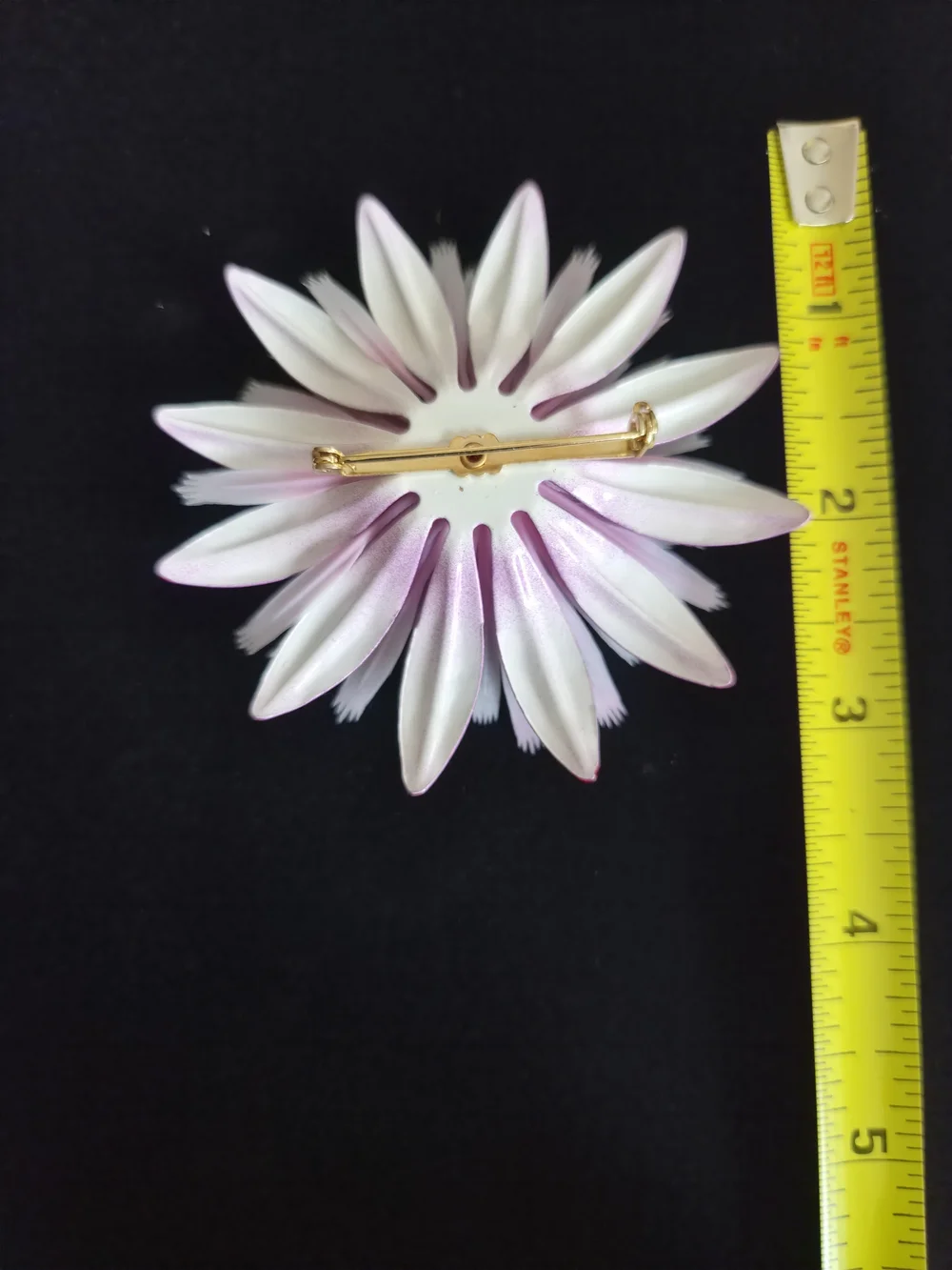 VTG Pink,purple, White Flower Brooch Enamel W/ Spiky Pedals On top